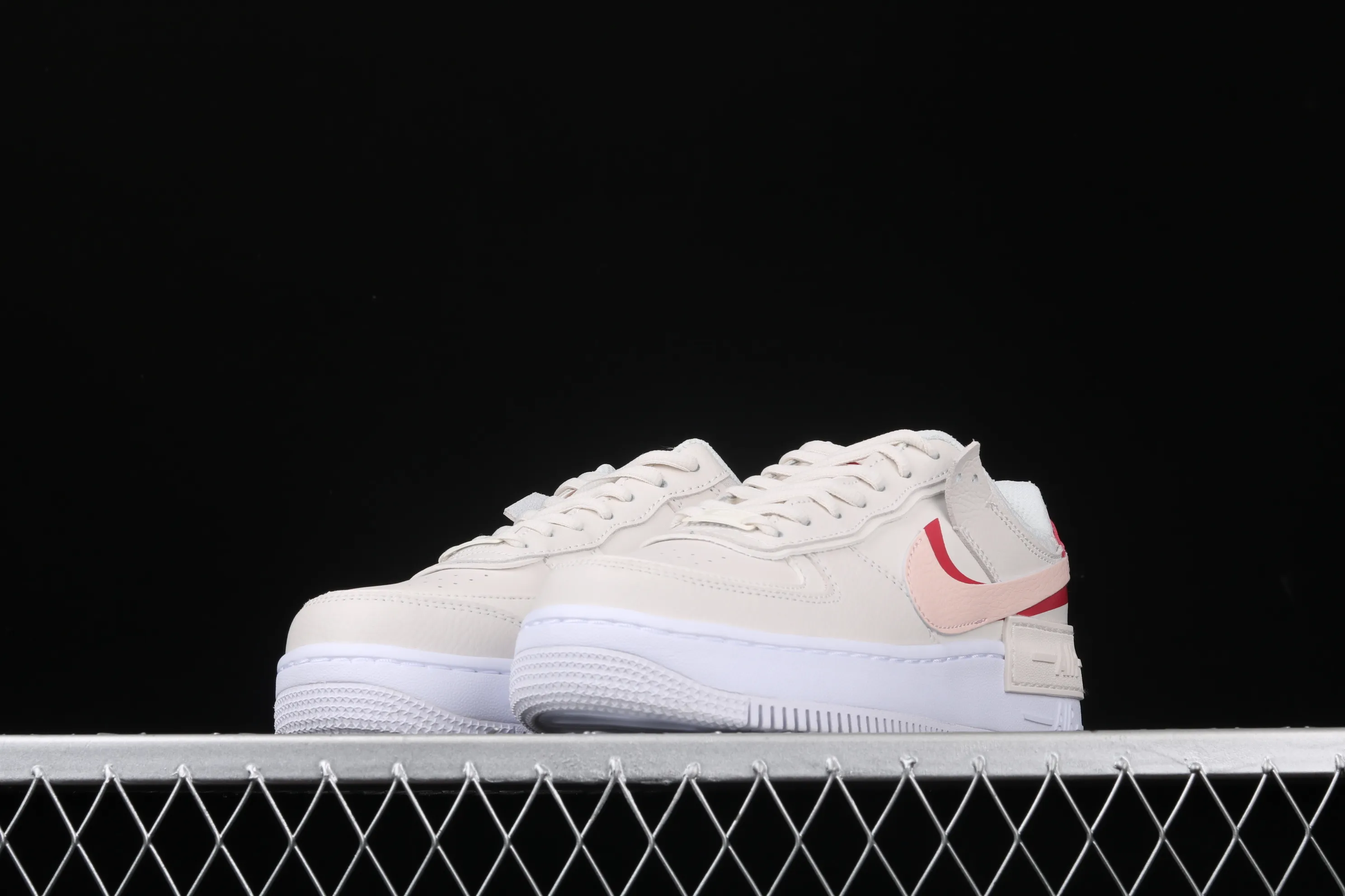 All Categories Nk Air Force 1 Air Force Series Nk Air Force 1 Shadow Air Force Lightweight Increased Corporate Level Nk Air Force 1 Shadow "Tropical Twist" Air Force 1 Lightweight Increased Low Top Versatile Sneakers CI0919-003